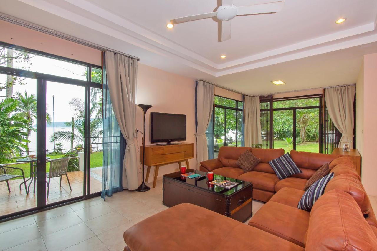 Villa Miracle Rawai Exterior photo